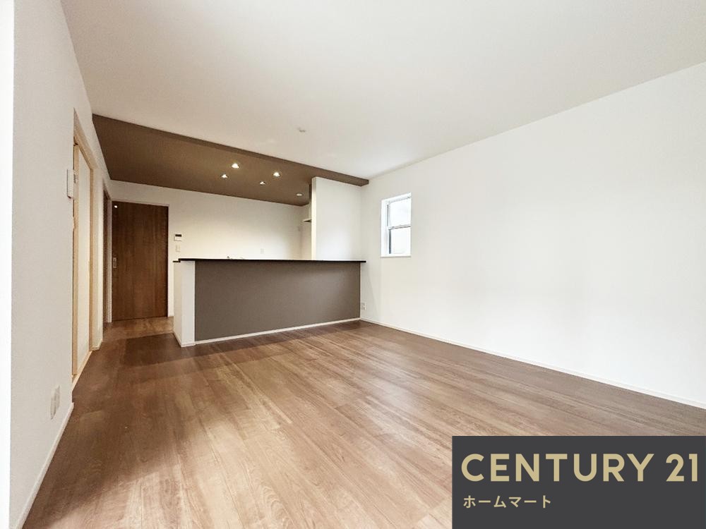 新築戸建 一戸建て生駒郡斑鳩町小吉田2丁目 限定1邸 一戸建て第5期の詳細情報 奈良県生駒郡斑鳩町小吉田２ 写真3 センチュリー21ホームマート