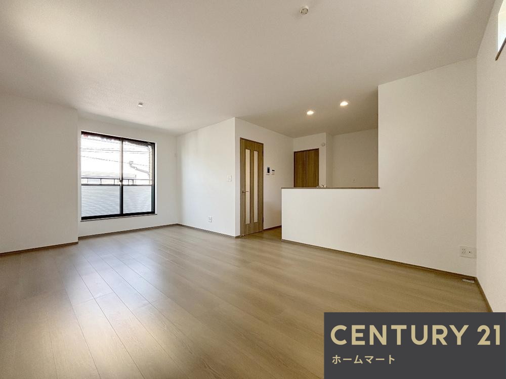 新築戸建 一戸建て北柳川町（総持寺駅） 4390万円の詳細情報 大阪府高槻市北柳川町 写真3 センチュリー21ホームマート