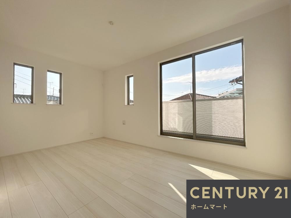 新築戸建 一戸建てHeartful - Town 神戸市北区鈴蘭台西町 全１邸の詳細情報 兵庫県神戸市北区鈴蘭台西町３ 写真8 センチュリー21ホームマート