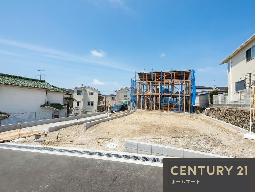 新築戸建 NEW一戸建て春日町１（少路駅） 4799万円・5299万円の詳細情報 大阪府豊中市春日町１ 写真3 センチュリー21ホームマート