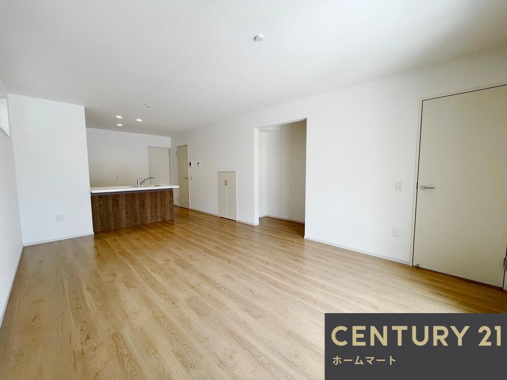 新築戸建 一戸建て京都市右京区嵯峨野南浦町 一戸建て 全１２邸第５期の詳細情報 京都府京都市右京区嵯峨野南浦町 写真6 センチュリー21ホームマート