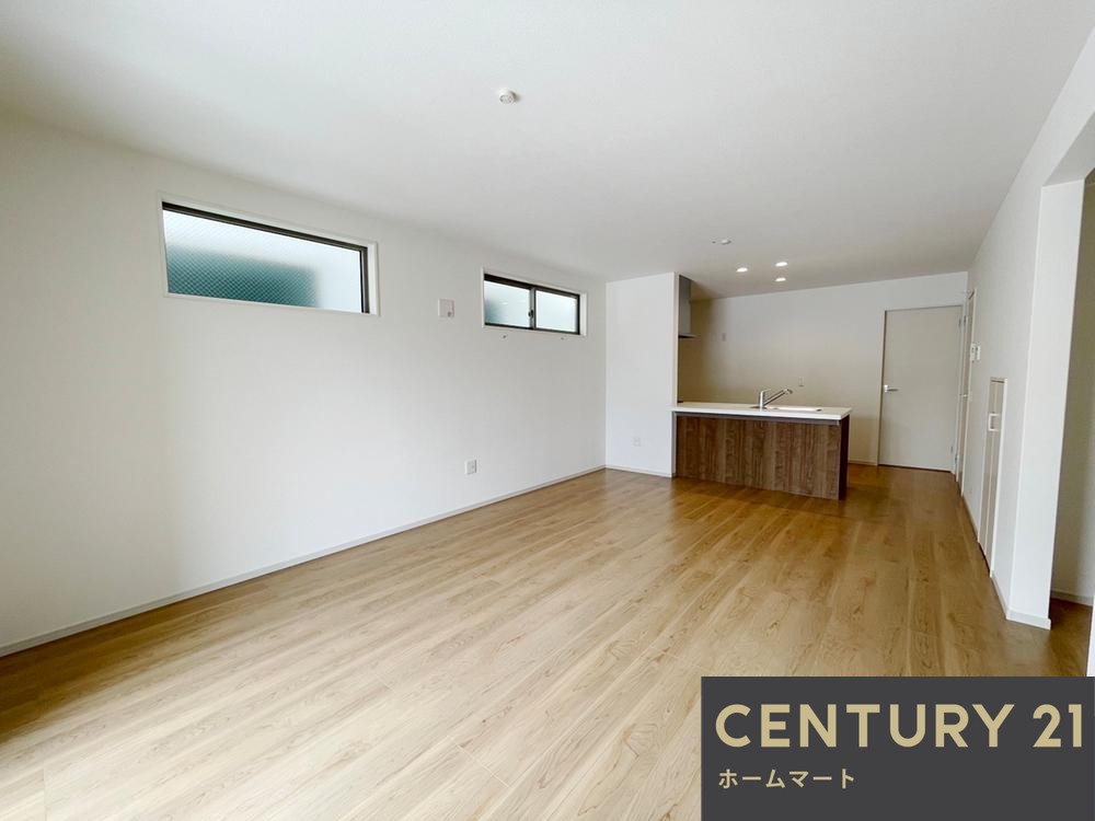 新築戸建 一戸建て京都市右京区嵯峨野南浦町 一戸建て 全１２邸第５期の詳細情報 京都府京都市右京区嵯峨野南浦町 写真9 センチュリー21ホームマート