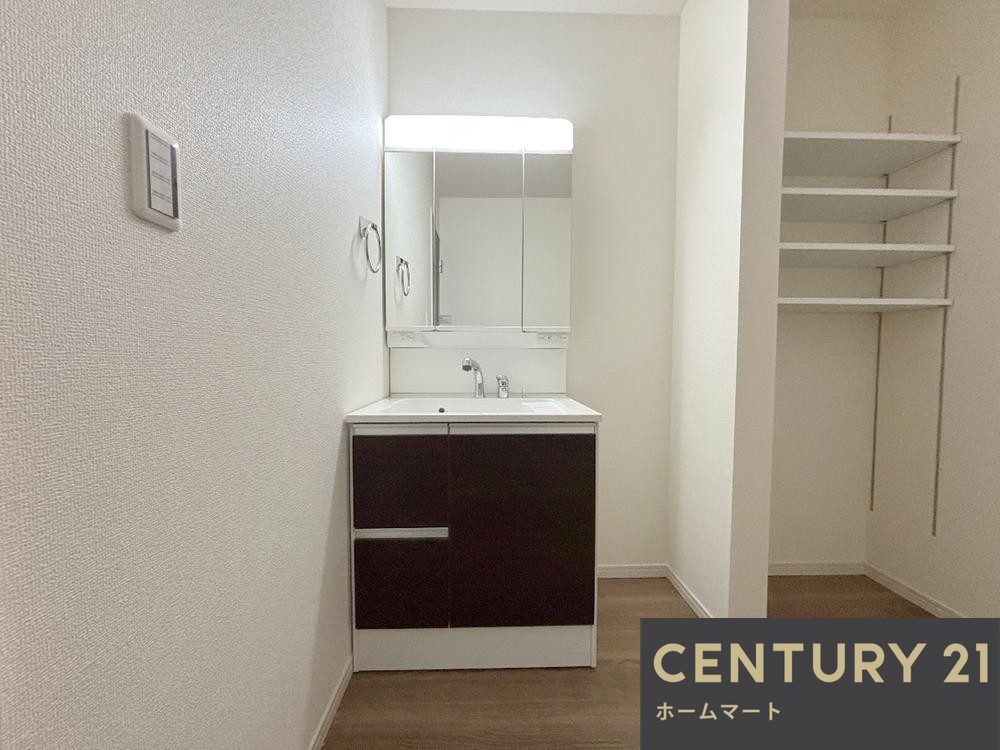 新築戸建 一戸建て豊中市箕輪２丁目 全５邸 一戸建ての詳細情報 大阪府豊中市箕輪２ 写真13 センチュリー21ホームマート