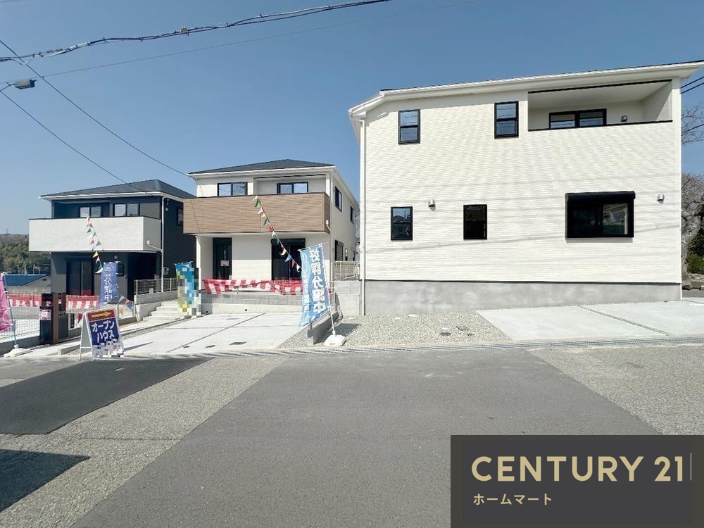 新築戸建 一戸建て鈴蘭台北町３ 3480万円・3580万円の詳細情報 兵庫県神戸市北区鈴蘭台北町３ 写真2 センチュリー21ホームマート