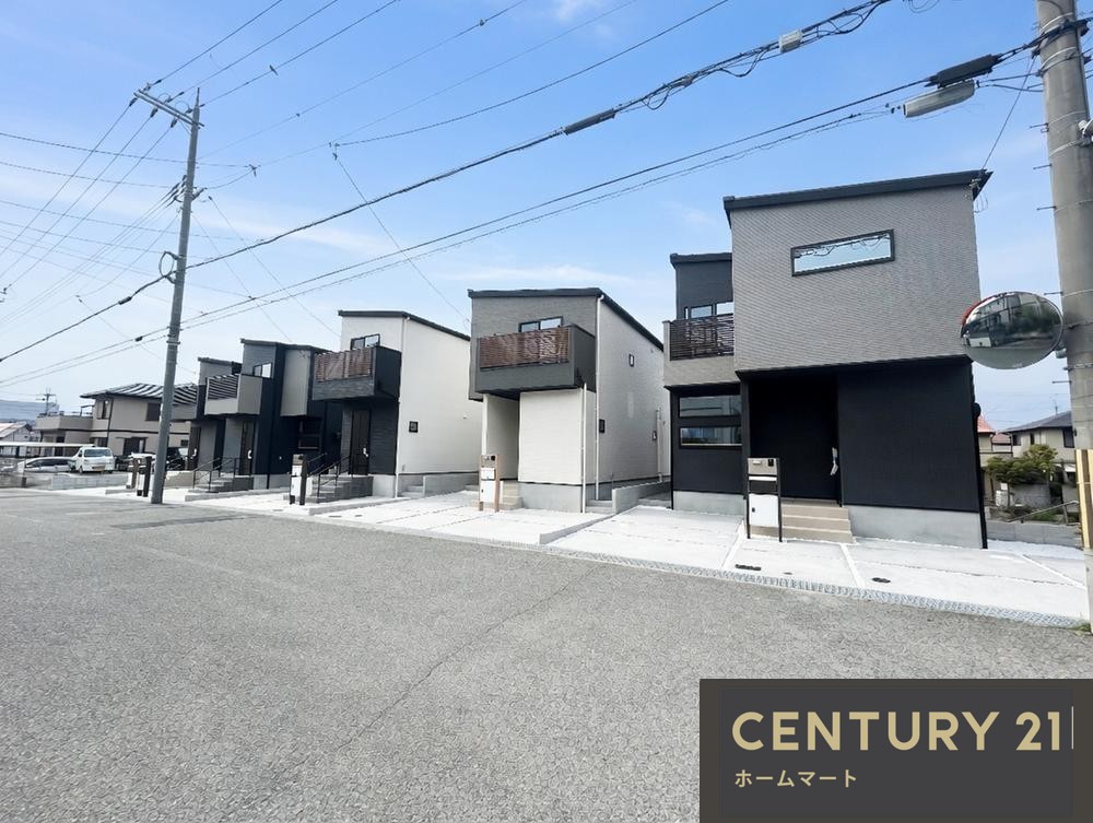 新築戸建 NEW一戸建て鹿の子台北町５（神鉄道場駅） 3780万円～4180万円の詳細情報 兵庫県神戸市北区鹿の子台北町５ 写真2 センチュリー21ホームマート