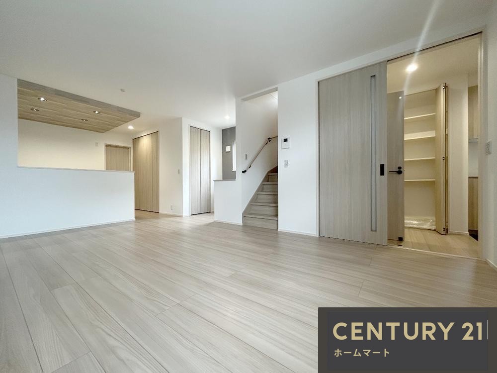 新築戸建 NEW一戸建て鹿の子台北町５（神鉄道場駅） 3780万円～4180万円の詳細情報 兵庫県神戸市北区鹿の子台北町５ 写真3 センチュリー21ホームマート